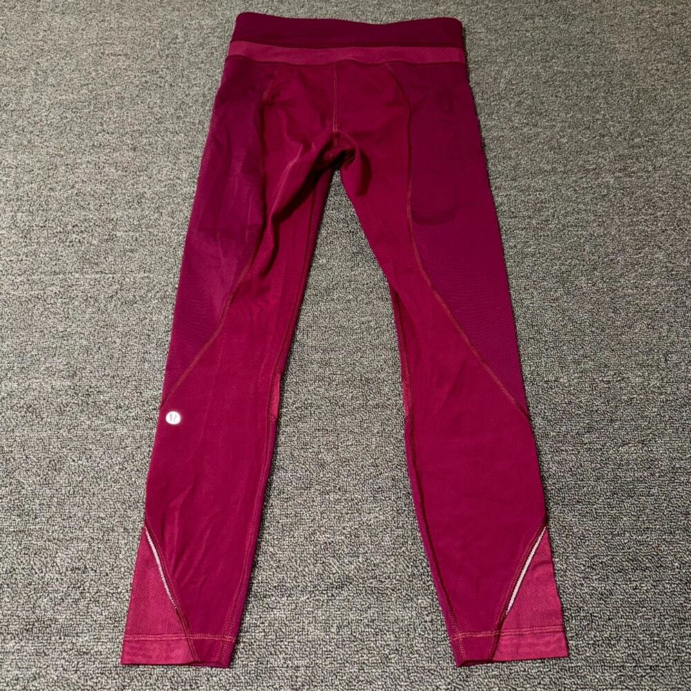 Lululemon Cropped Leggings Womens 4 Cranberry‎ Red/Pink Pockets Yoga Workout